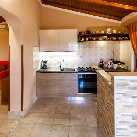 Lana Holiday home *