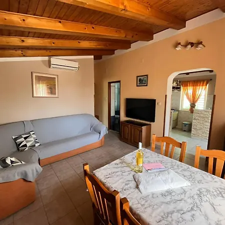 Lana Holiday home